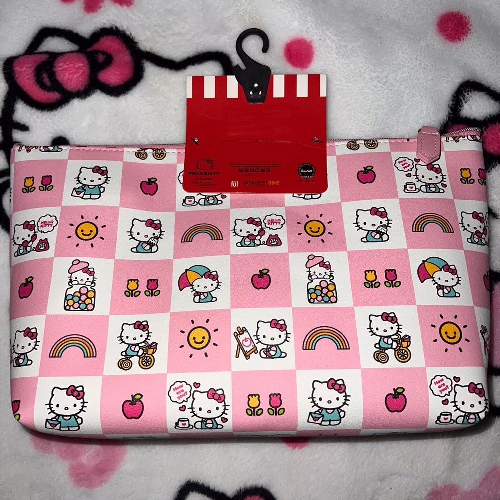 Hello kitty Makeup/Toiletry Bag, NEW!